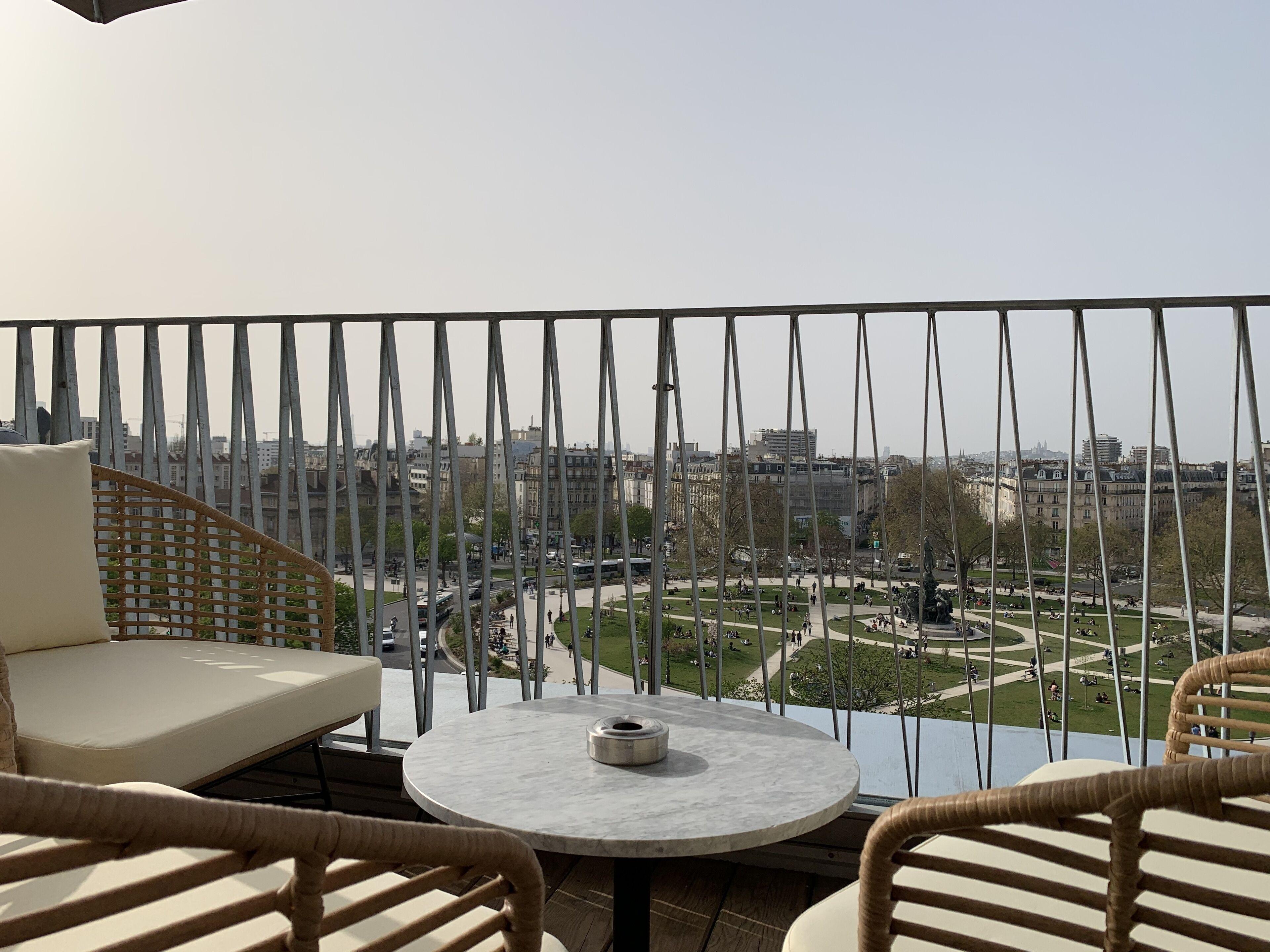 The People - Nation Hostel Paris